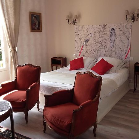 Chateau De Rouffiac Bed & Breakfast Duravel Exterior photo