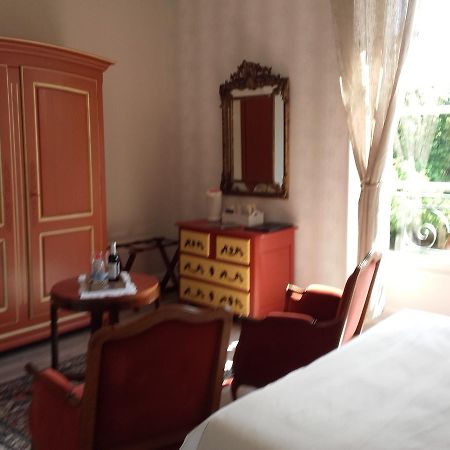 Chateau De Rouffiac Bed & Breakfast Duravel Exterior photo